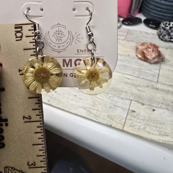 Sunflower Dangle Earrings - Picture 3 of 3